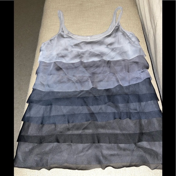 NY&Company waterfall front tank ( worn once ) - Picture 2 of 6